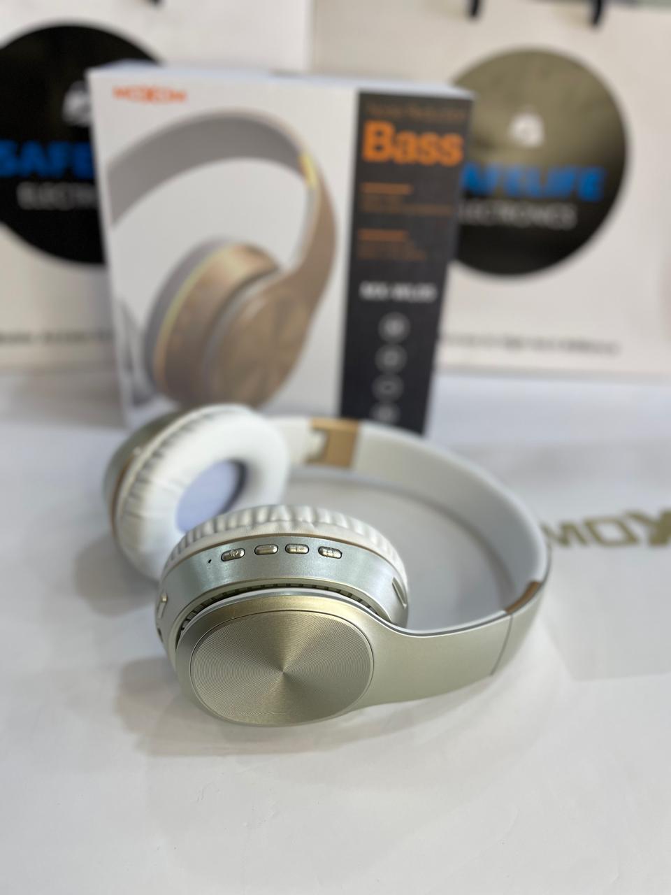 MOXOM Headphones Noise Reduction Bass. Model: MX-WL05.