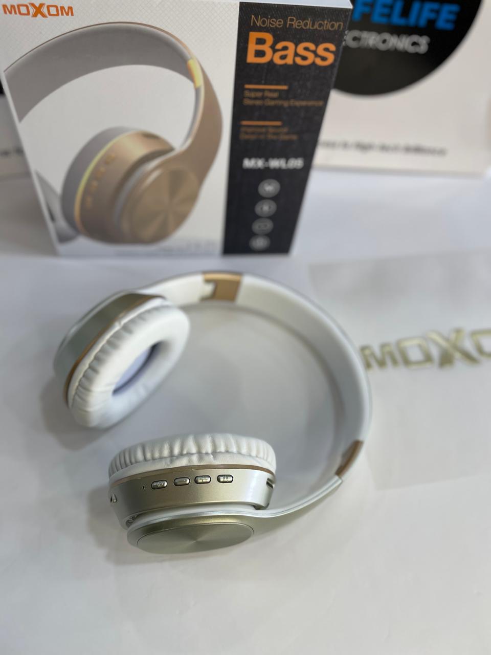 MOXOM Headphones Noise Reduction Bass. Model: MX-WL05.